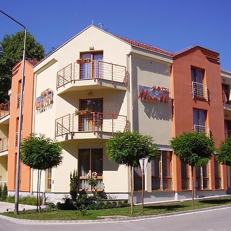 Hotel Mladimir Daruvar Exterior foto