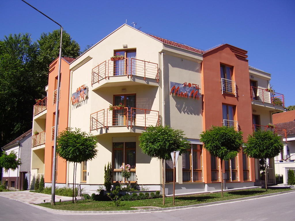 Hotel Mladimir Daruvar Exterior foto